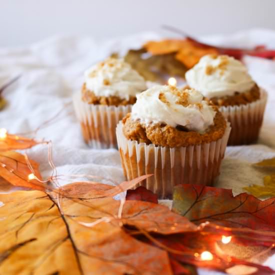 Pumpkin Pie Cupcakes - Recipe photo by thecupcakechronicles
