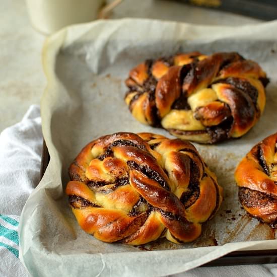 Chocolate Swirl Bread Rolls - Recipe photo by Domestic Gothess
