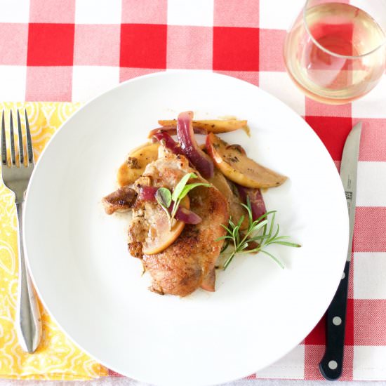 Apple Pork Chops with Cream Sauce - Recipe photo by Wineandawoodenspoon