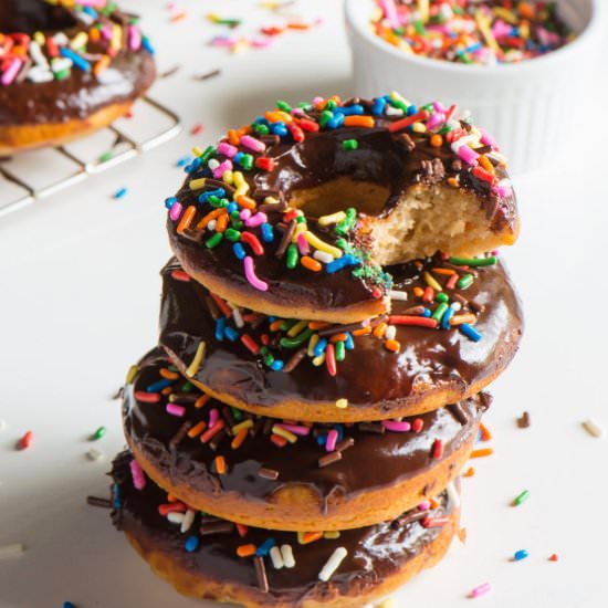 Vegan Chocolate Glazed Donuts - Recipe photo by NamelyMarly