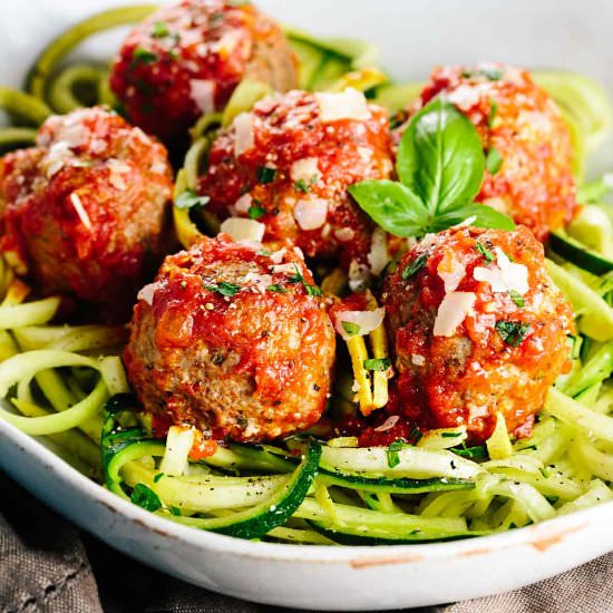 Slow Cooker Meatballs - Recipe photo by Jessica Gavin
