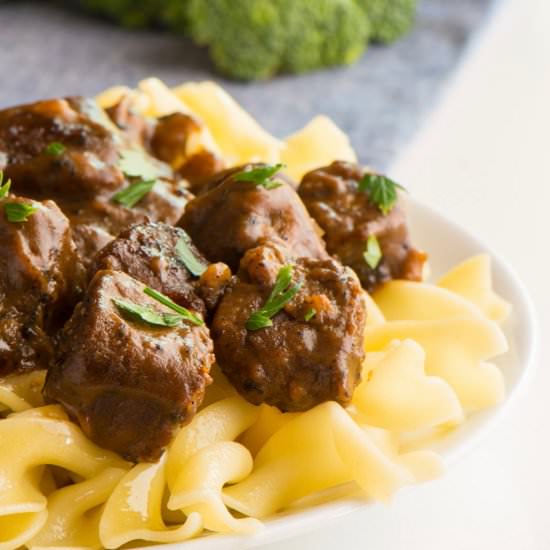 Easy Vegan Beef Stroganoff - Recipe photo by NamelyMarly