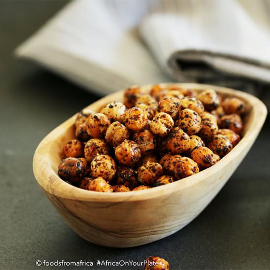 Crunchy Oven-Roasted Chickpeas - Recipe photo by foodsfromafrica