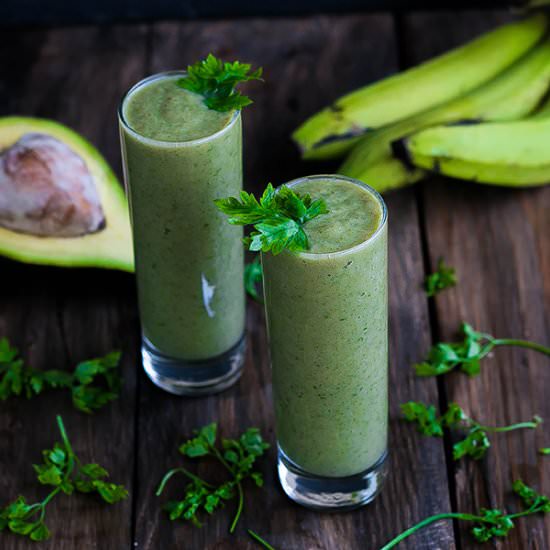 Avocado Banana Green Smoothie - Recipe photo by Dobbyssignature