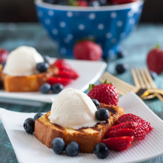 Grilled Pound Cake Sundae - Recipe photo by GoodieGodmother