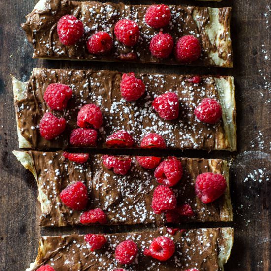 Raspberry Nutella Pizza - Recipe photo by gogogogourmet