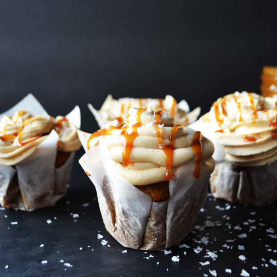 Pumpkin Cakes Salted Caramel Cream - Recipe photo by Modern Honey
