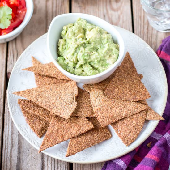 Flaxseed tortilla chips - Recipe photo by OhTheThingsWellMake