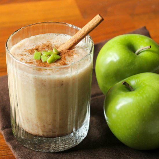 Apple Cider Smoothie - Recipe photo by dizzybusyandhungry
