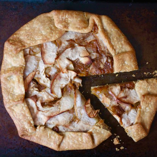 Pumpkin Apple Galette - Recipe photo by seeksatiation