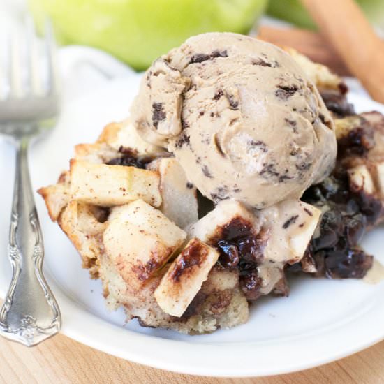 Apple Pie Bread Pudding - Recipe photo by cakenknife