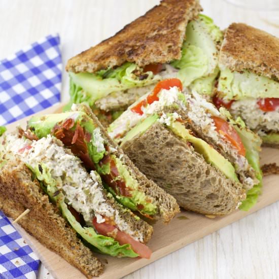 Avocado extra creamy Club Sandwich - Recipe photo by The FoodOlic