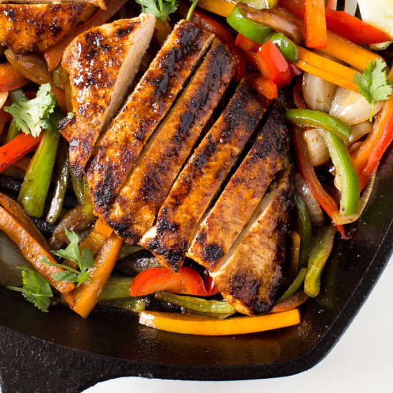 Super Easy Chicken Fajitas - Recipe photo by ChefSavvy