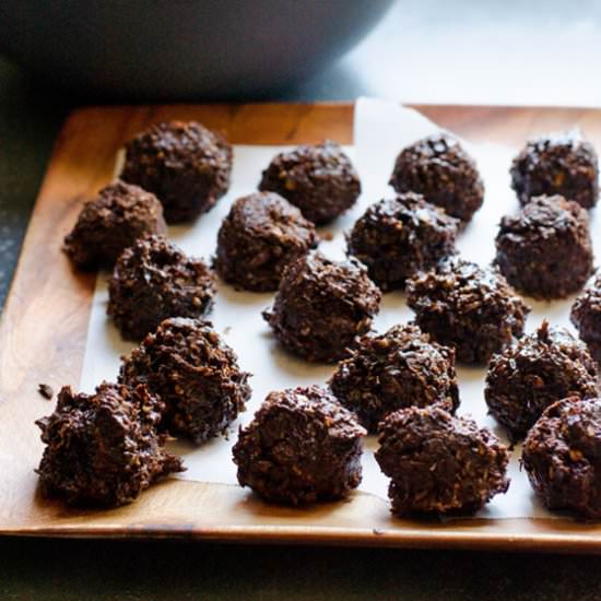 Chocolate Coconut Balls - Recipe photo by ifoodreal