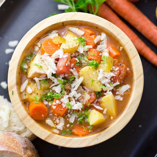 Tuscan Vegetable Soup - Recipe photo by Kiwi and Carrot