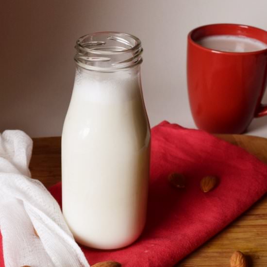 Creamy Homemade Almond Milk - Recipe photo by naturalfitdiet