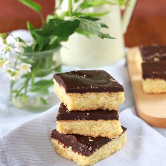 Chocolate and lemon soft biscuits - Recipe photo by The Happy Cooking Friends