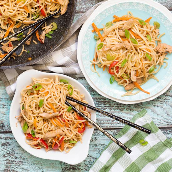 Chicken Lo Mein - Recipe photo by cookingtheglobe