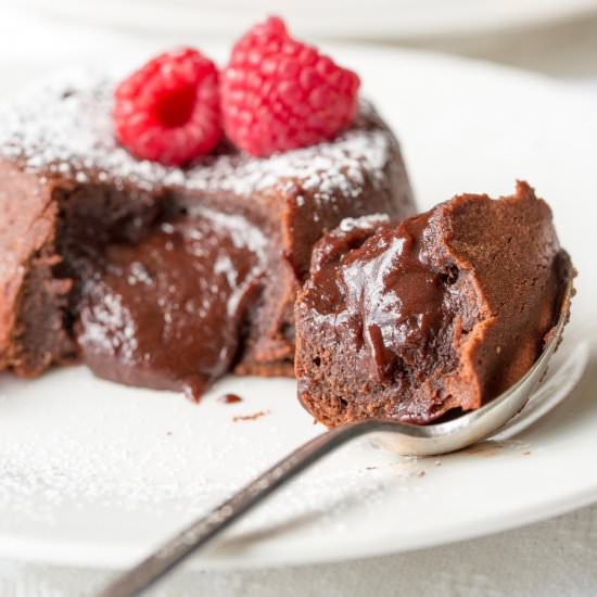 Molten Chocolate Cake - Recipe photo by Savingroomfordessert