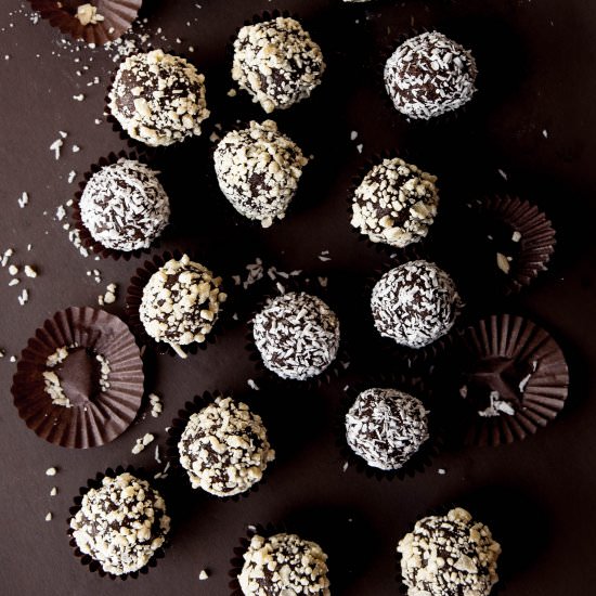 White and Milk Chocolate Energy Bites - Recipe photo by healthylaura