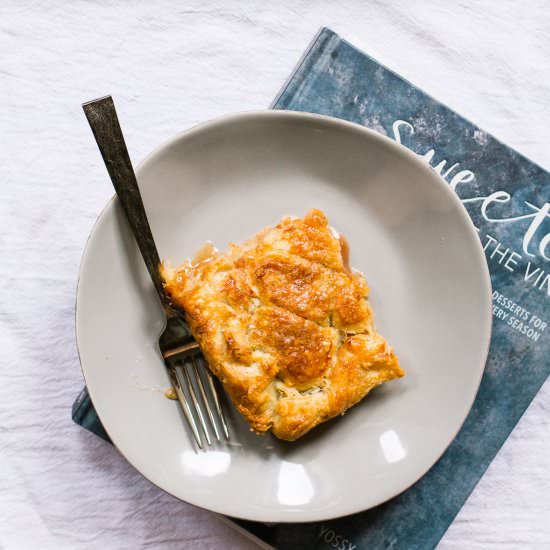 Caramel Pear and Nectarine Slab Pie - Recipe photo by cakeoversteak