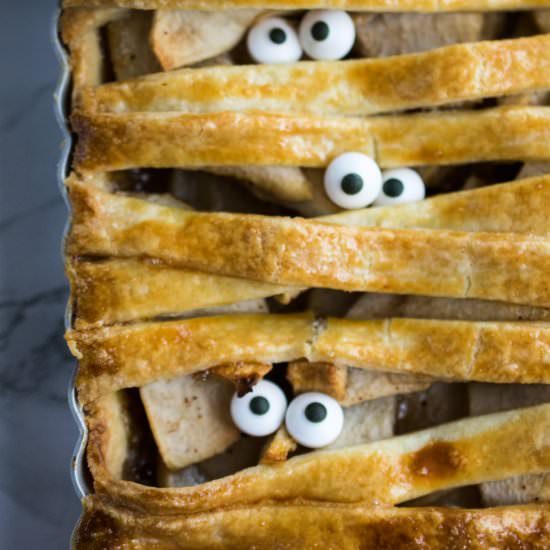 Apple Mummy Pie! - Recipe photo by JoJoNookAndCranny