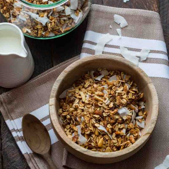 Coconut granola - Recipe photo by Cuisine Addict