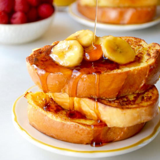 French Toast + Caramelized Bananas - Recipe photo by justataste