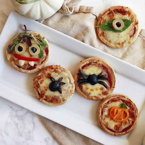 Halloween Pizza - Recipe photo by Yummy Mummy