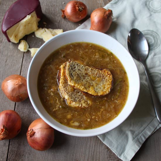 Shallot Soup with Cheese Croutons - Recipe photo by Snacktothefuture
