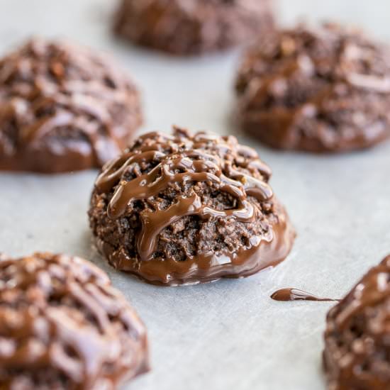 Double Chocolate Macaroons - Recipe photo by bakerita