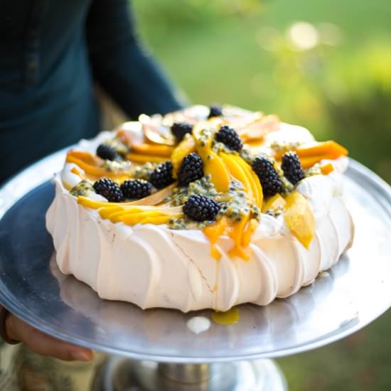 Mango & Berry Summer Pavlova - Recipe photo by mattersofthebelly