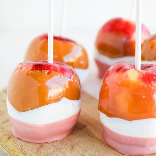 caramel apples - Recipe photo by proper