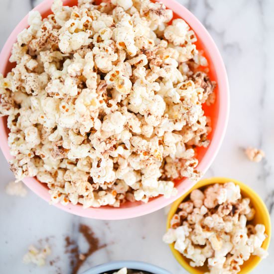 chocolate dusted popcorn - Recipe photo by proper