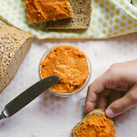 sundried tomato spread - Recipe photo by kittenhood