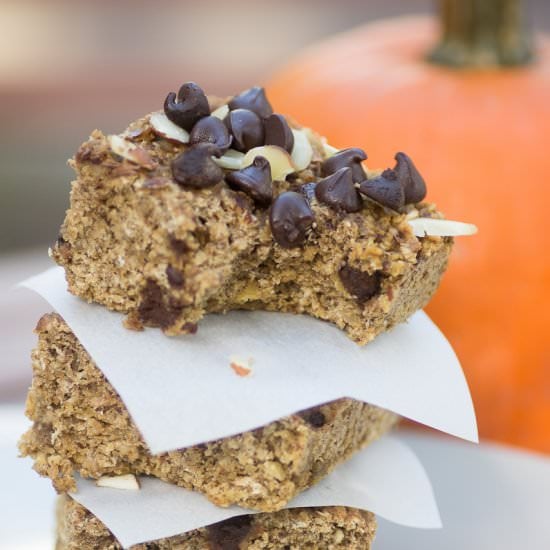 Pumpkin Chocolate Oat Bars - Recipe photo by irokthekitchen