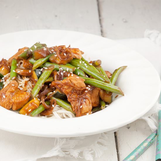 Chicken and Green Bean Stir-Fry - Recipe photo by ohmydish