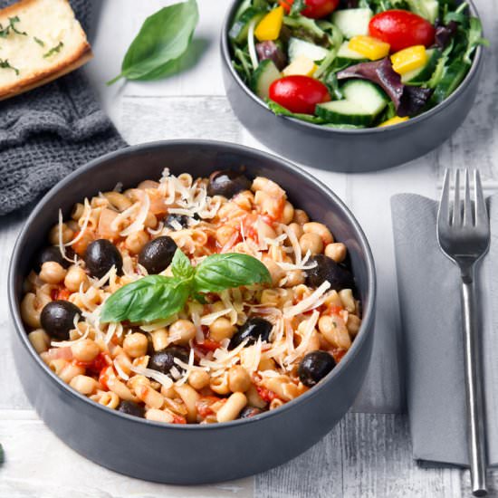 Chickpea and Macaroni Stew - Recipe photo by Planticize