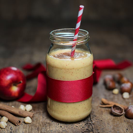 Apple smoothie - Recipe photo by cookingcatrin
