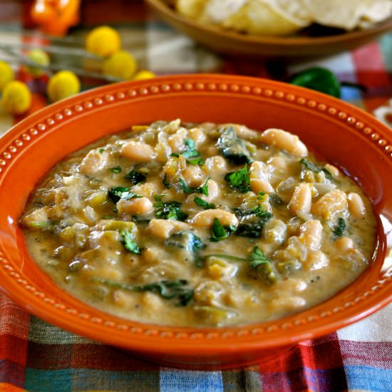 Creamy Vegan White Bean Chili - Recipe photo by Ordinary Vegan