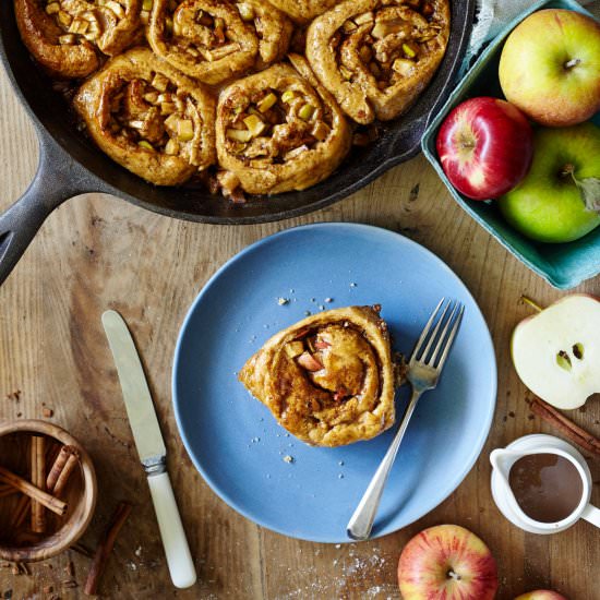 Caramel Apple Cinnamon Buns - Recipe photo by Natural Girl Modern World