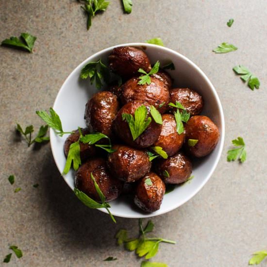 Slow-Cooker Roasted Potatoes - Recipe photo by Lisa G Cooks