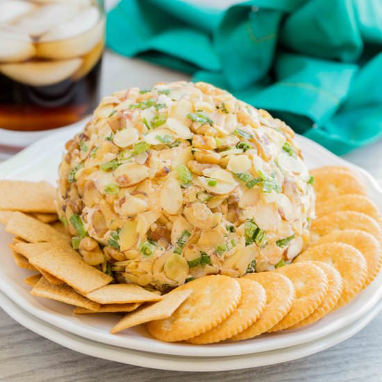 Spicy Cheese Ball - Recipe photo by mykitchencraze