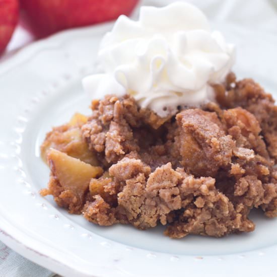 Slow Cooker Apple Dump Cake - Recipe photo by a latte food