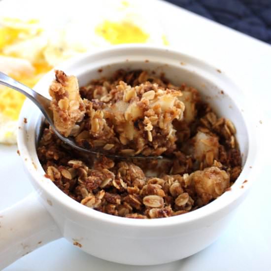 Pear Crisp - Recipe photo by SweetiePieAndCupcakes