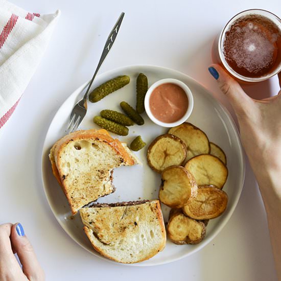 Easy patty melts - Recipe photo by thenewbaguette