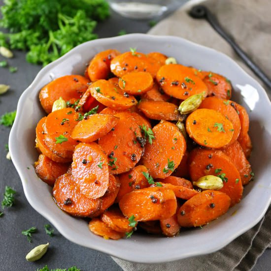 Ginger Cardamom Spiced Carrots - Recipe photo by SavorySpin