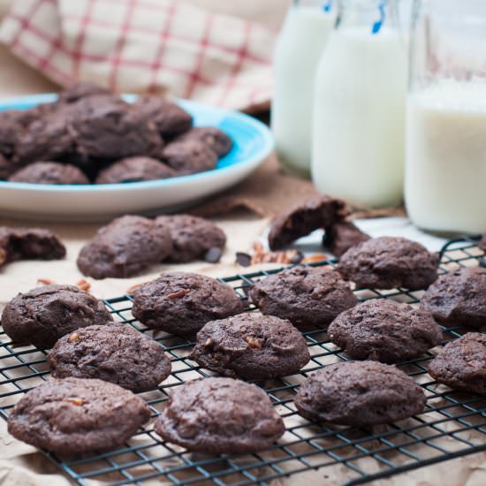 Choc Chocolate Chip Pecan Cookies - Recipe photo by photosandfood
