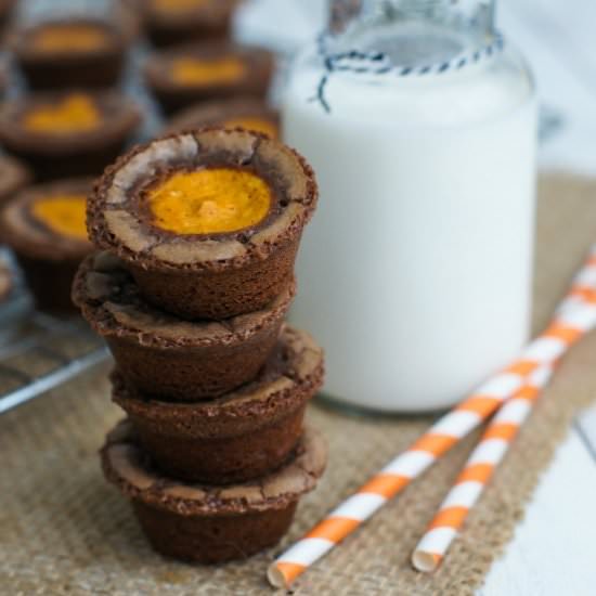 Pumpkin Cheesecake Brownie Bites - Recipe photo by SmartLittleCookie