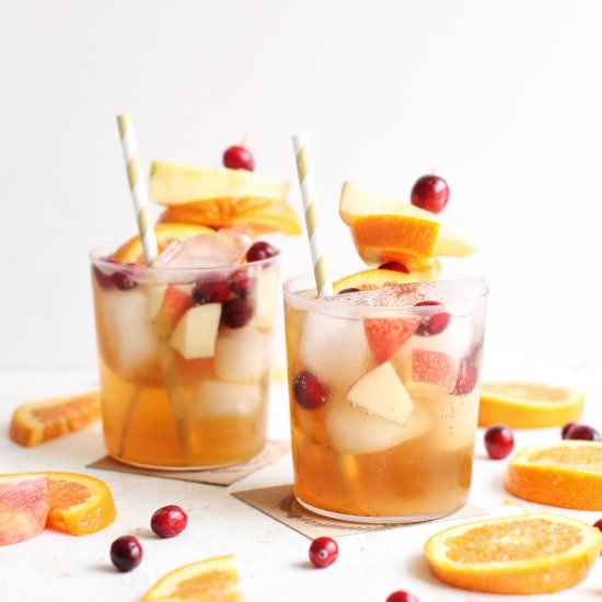 Sparkling Wassail Mocktails - Recipe photo by prettylifegirls